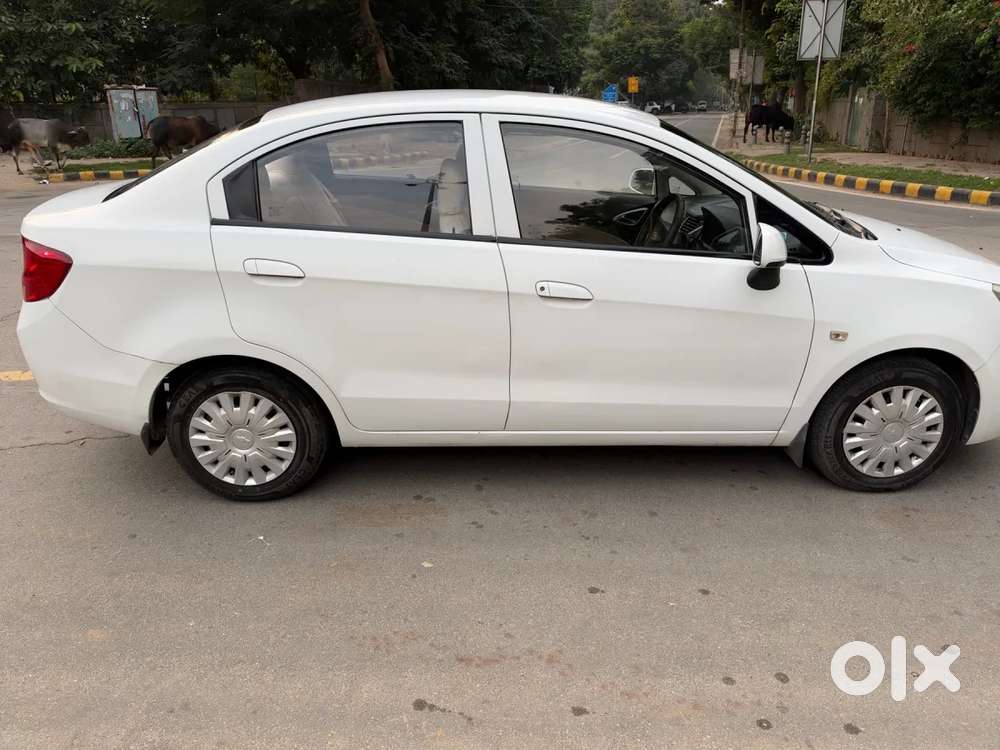 Chevrolet Sail, 2015, Petrol
