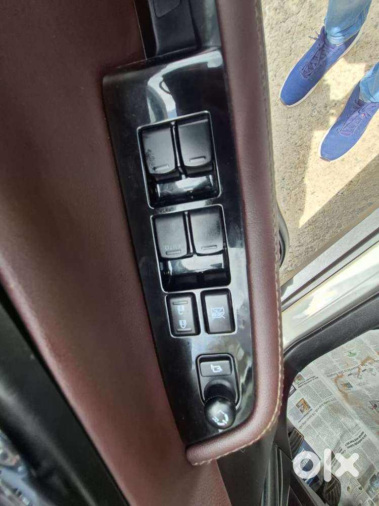 Maruti Suzuki Grand Vitara 1.5 Alpha Smart Hybrid Dual Tone, 2024, P..