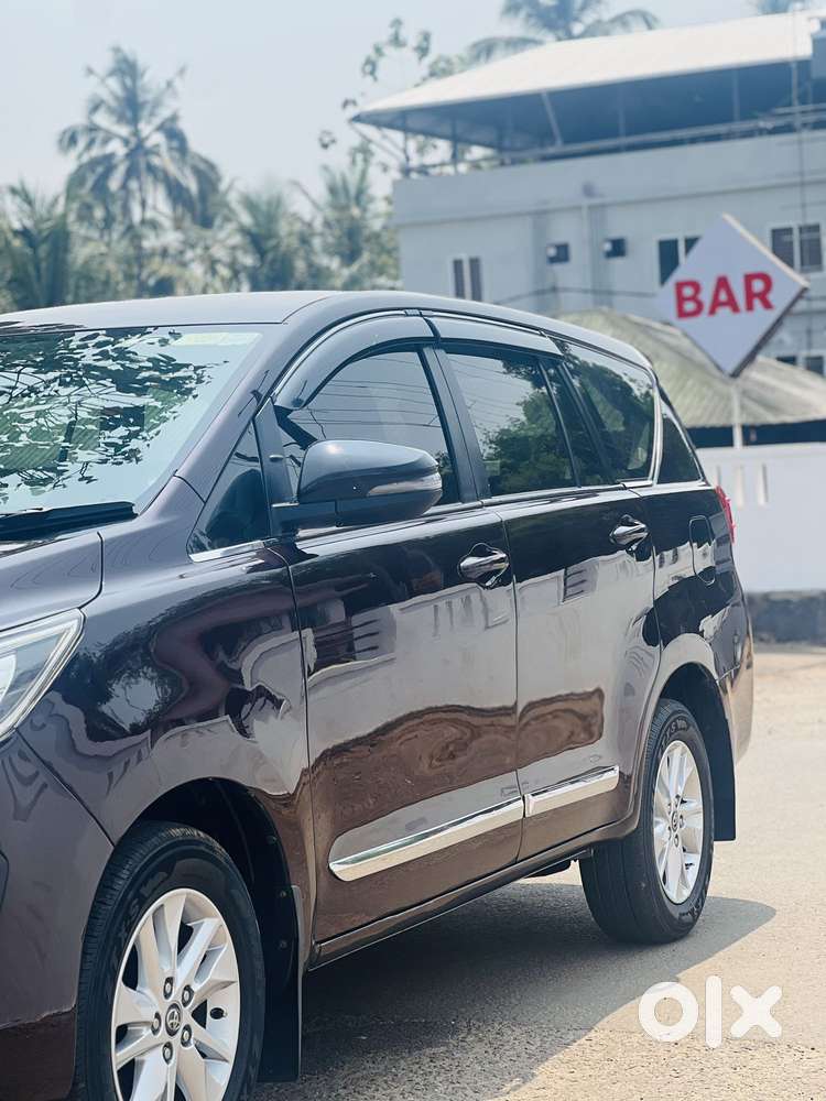 Toyota Innova Crysta 2.4 G Mt, 2016, Diesel