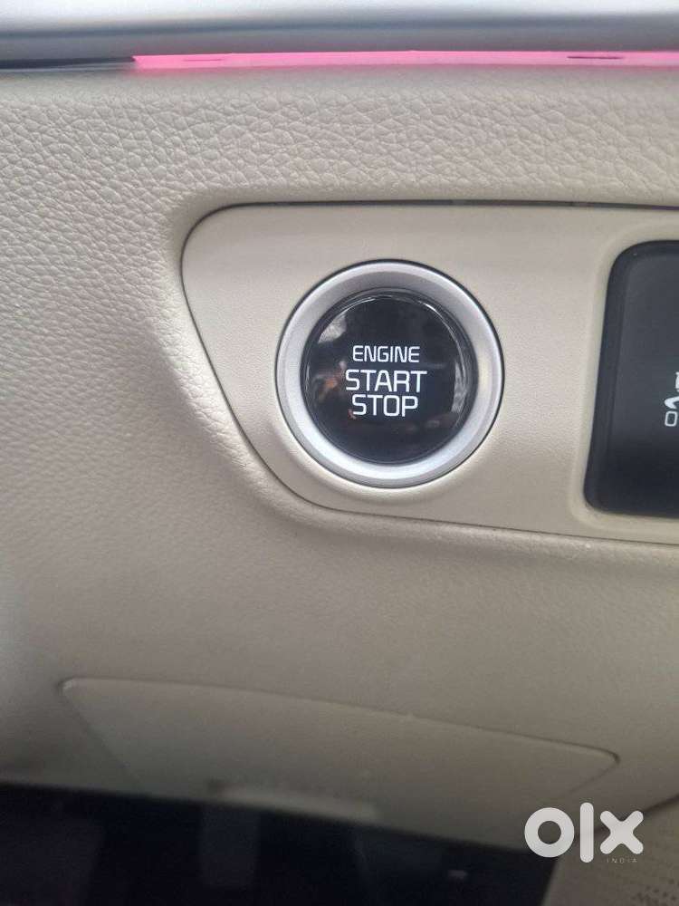 Kia Carens 1.5 Luxury Plus Diesel At 6 Str, 2022, Diesel