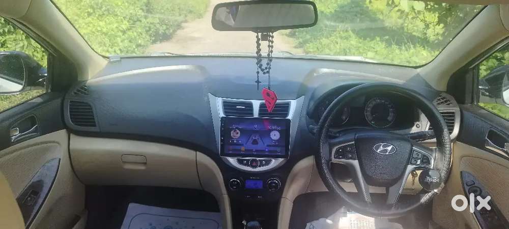 Hyundai Fluidic Verna 1.6 Crdi 2012