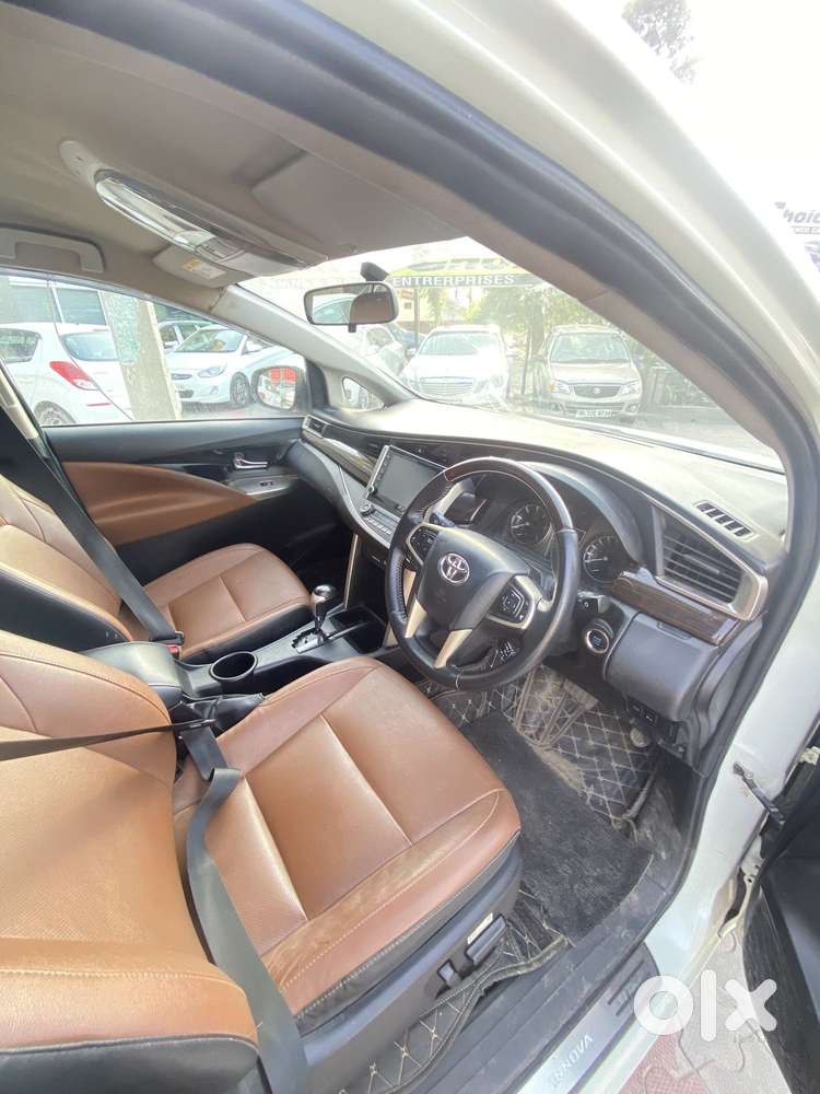 Toyota Innova Crysta 2.5z, 2022, Diesel