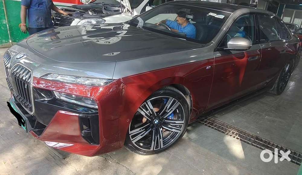 Bmw I7 2023 Electric Well Maintained