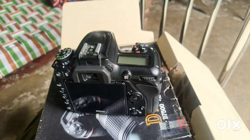 NIKON D7500