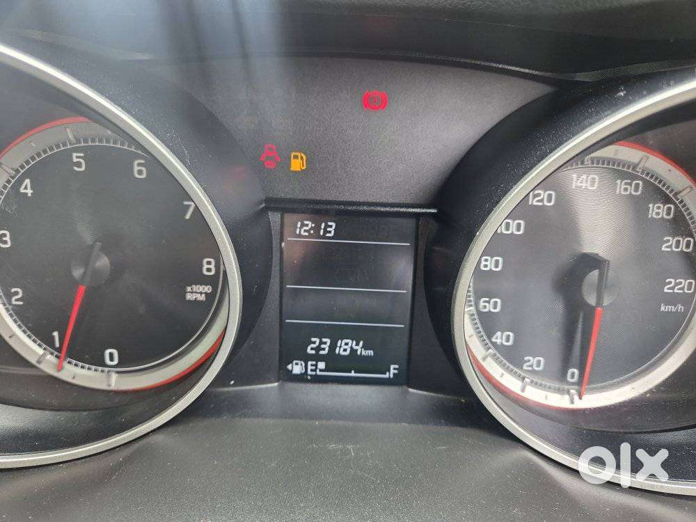 Maruti Suzuki Swift Vxi + Manual, 2022, Petrol