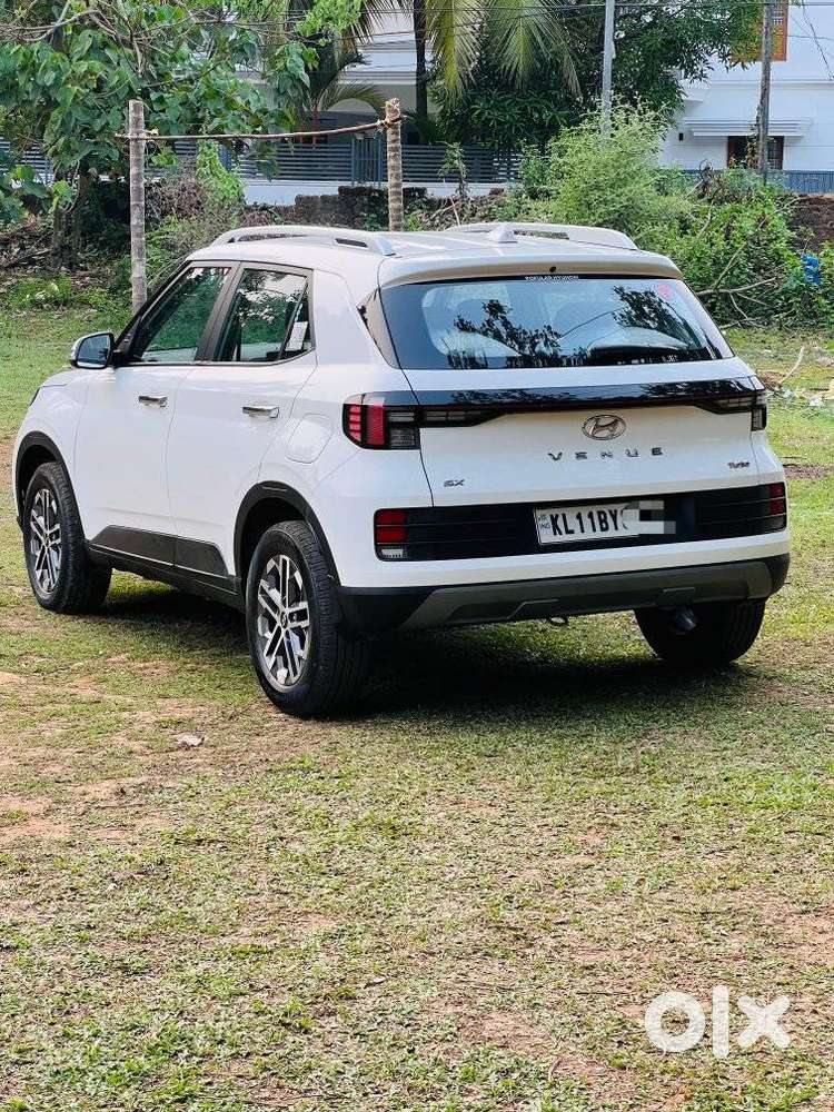 Hyundai Venue 1.0 Sx (o) Turbo Dct, 2023, Petrol