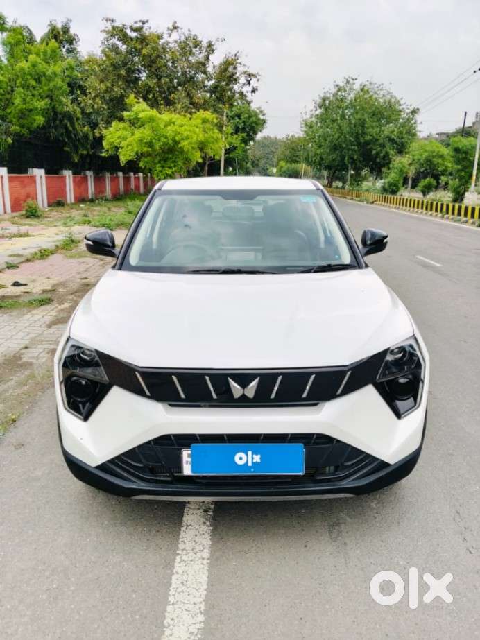 Mahindra Xuv 3xo Ax5l 1.2 Petrol At, 2025, Petrol