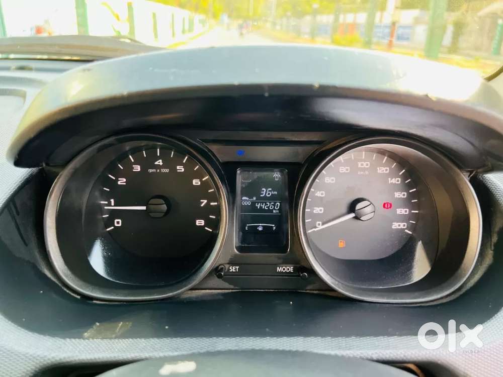 Tata Tiago 1.2 Revotron Xm, 2017, Petrol