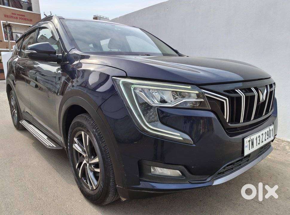 Mahindra Xuv700 2.0 Ax 7 Petrol Mt Str, 2022, Petrol