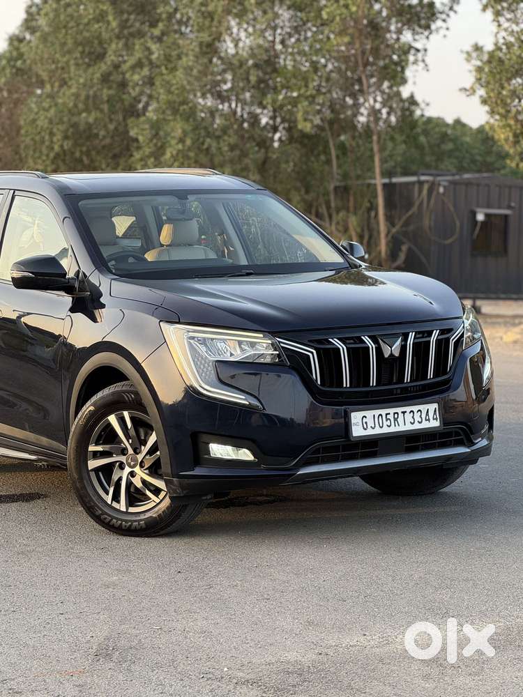 Mahindra Xuv700 Ax 5 Petrol Mt Str (e), 2022, Petrol