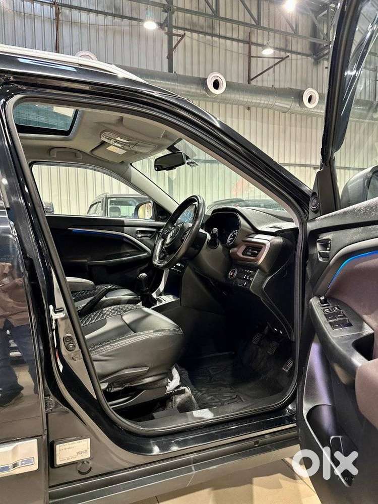 Maruti Suzuki Brezza 1.5 Zxi Plus Smart Hybrid, 2024, Cng & Hybrids