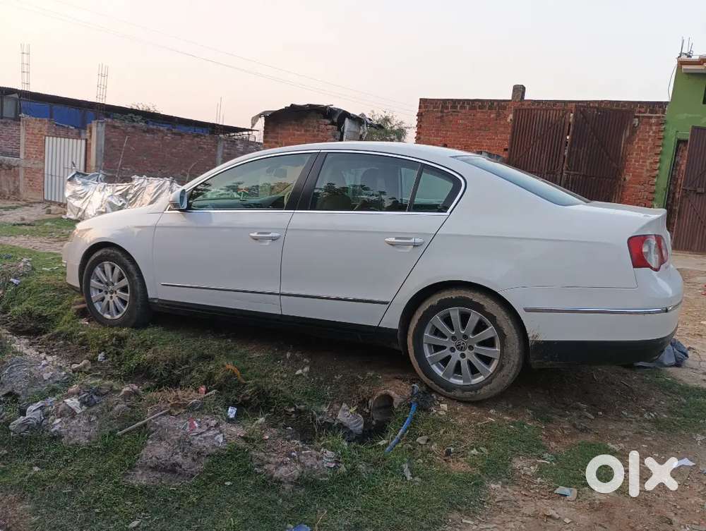 Volkswagen Passat 2009 Diesel 115000 Km Driven