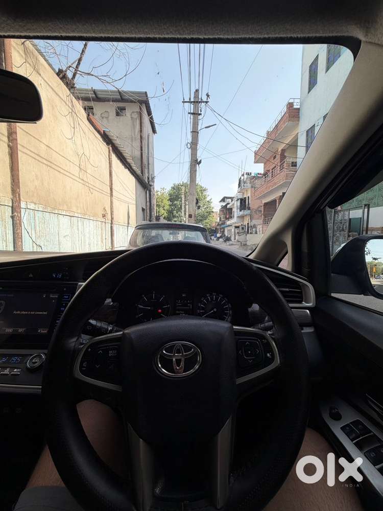 Toyota Innova Crysta Vx