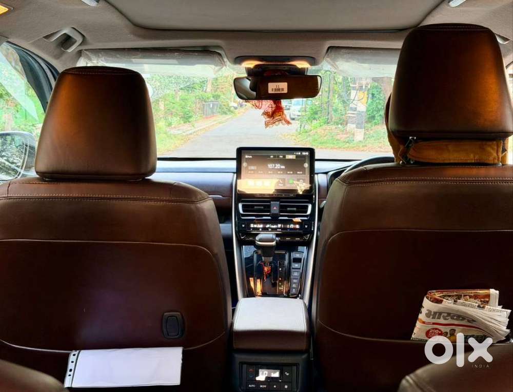 Toyota Innova Hycross 2.0 Zx (o) Hybrid 7 Str, 2024, Diesel