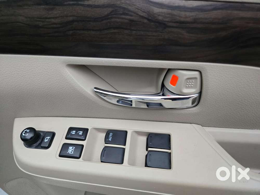 Maruti Suzuki Ertiga Zxi At Petrol, 2019, Petrol