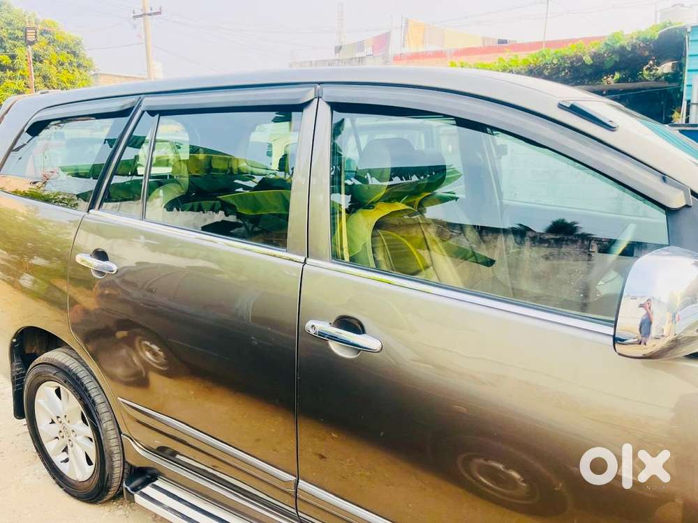 Toyota Innova 2015 Diesel 71000 Km Driven
