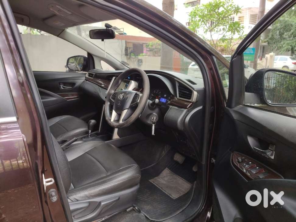 Toyota Innova Crysta 2.8 Gx At 8 Seater, 2018, Diesel