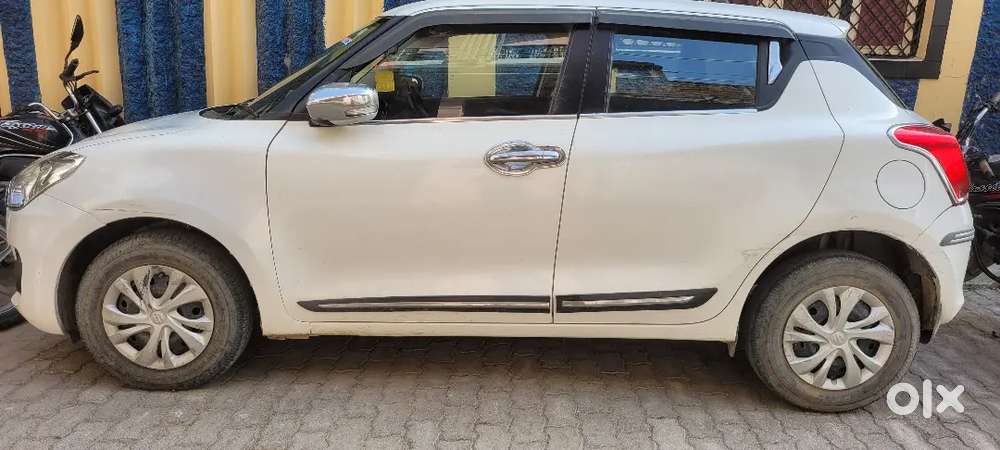 Maruti Suzuki Swift Vxi 2021