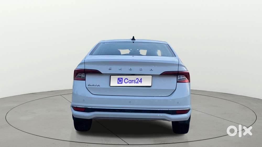 Skoda Slavia Style 1.0l Tsi Mt, 2023, Petrol