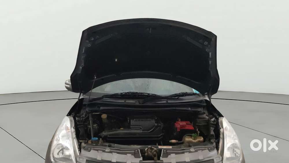 Maruti Suzuki Swift Dzire Zxi, 2013, Petrol