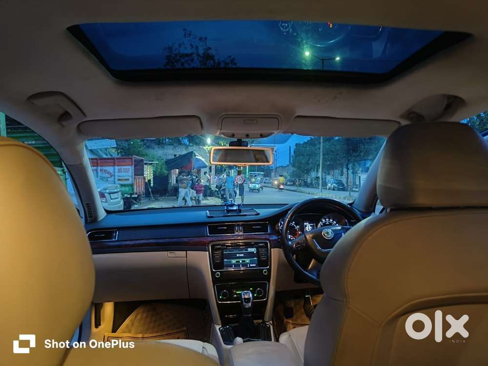 Skoda Superb Petrol 2013