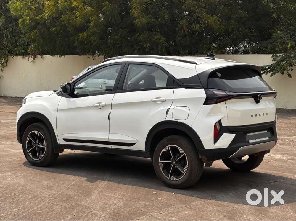 Tata Nexon Creative 1.2 Revotron Petrol 6 Amt, 2025, Petrol