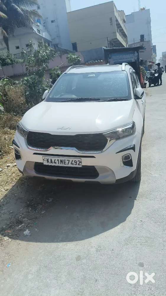 Kia Sonet 2023 Petrol Well Maintained