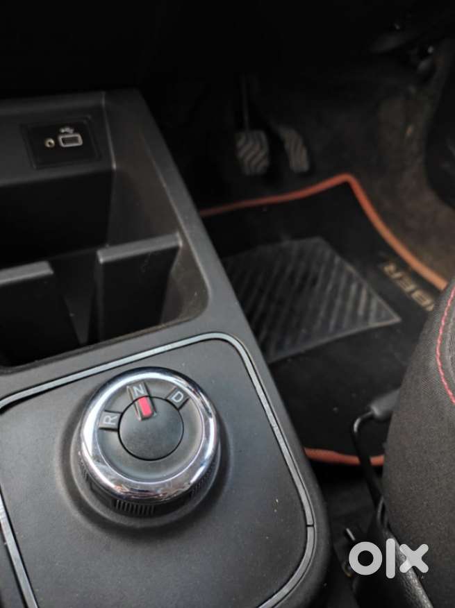 Renault Kwid 1.0 Rxt Amt Opt, 2020, Petrol