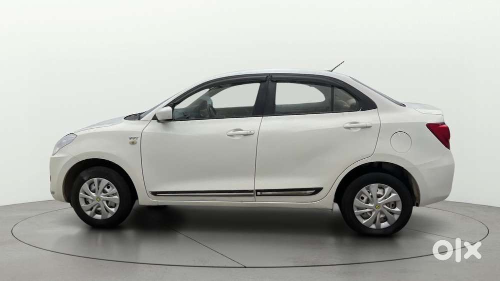 Maruti Suzuki Swift Dzire 1.2 Lxi Bsiv, 2017, Cng & Hybrids