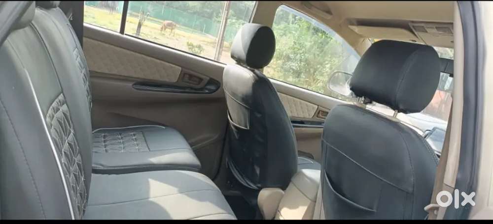 Toyota Innova 2016  Single Owner  Excellent Condition  1.10l Km