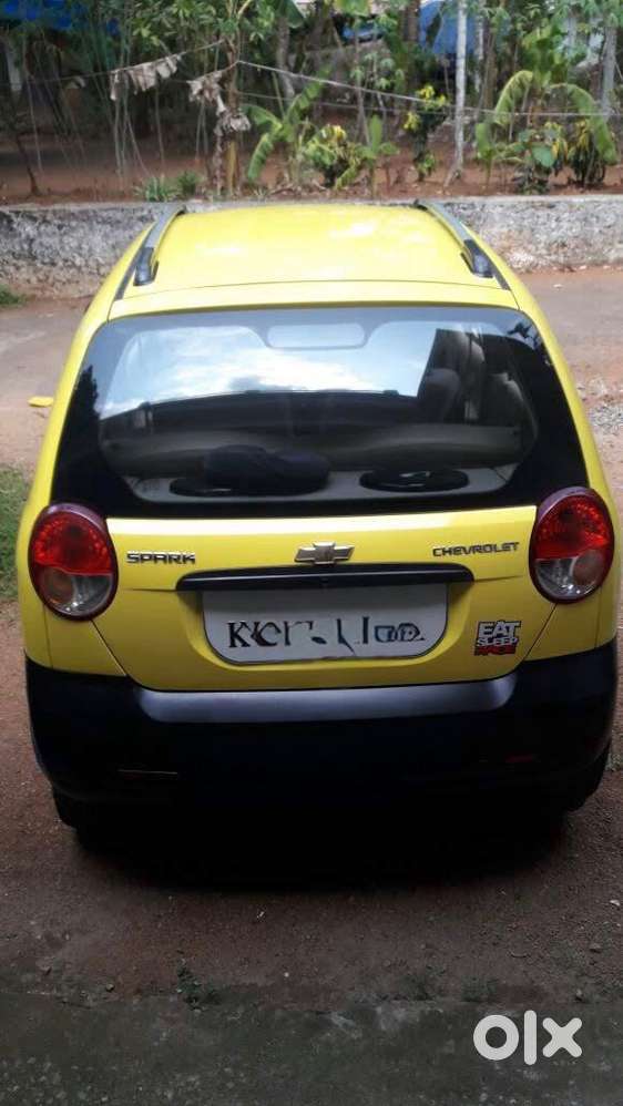 Chevrolet Spark Petrol 2011