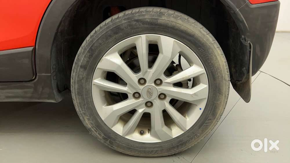 Mahindra Xuv300 W8, 2019, Petrol