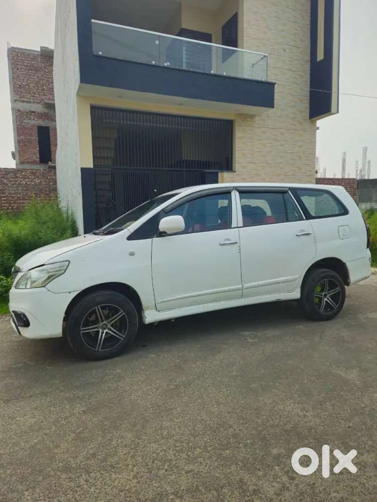 Toyota Innova 2013 4th Owner