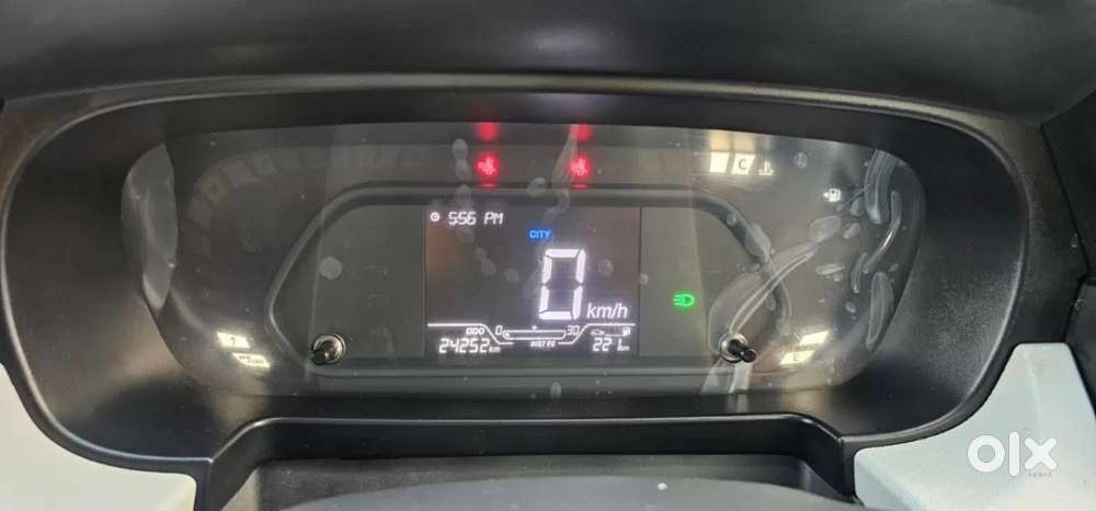 Tata Punch, 2025, Petrol