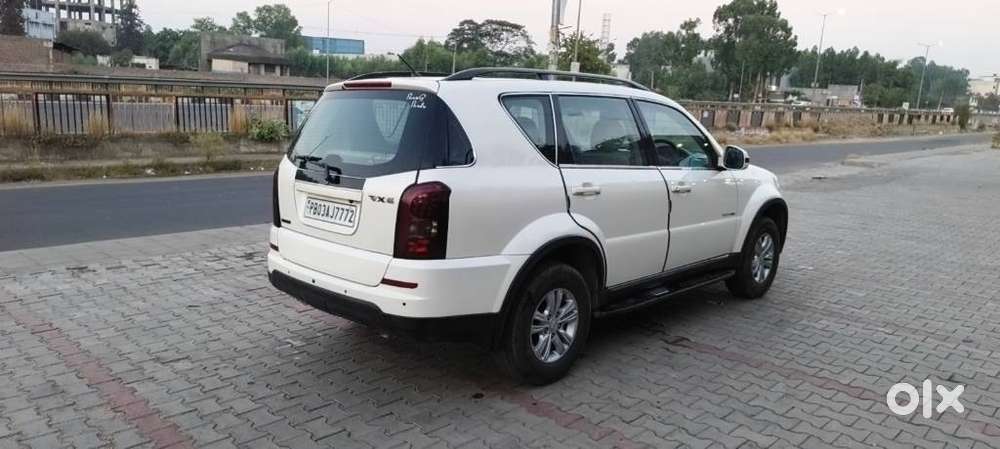 Mahindra Rexton, 2015, Diesel