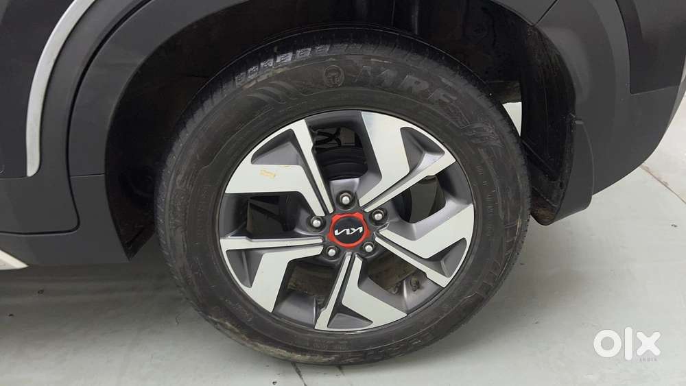 Kia Sonet Aurochs Edition 1.0 Petrol 7dct, 2023, Petrol