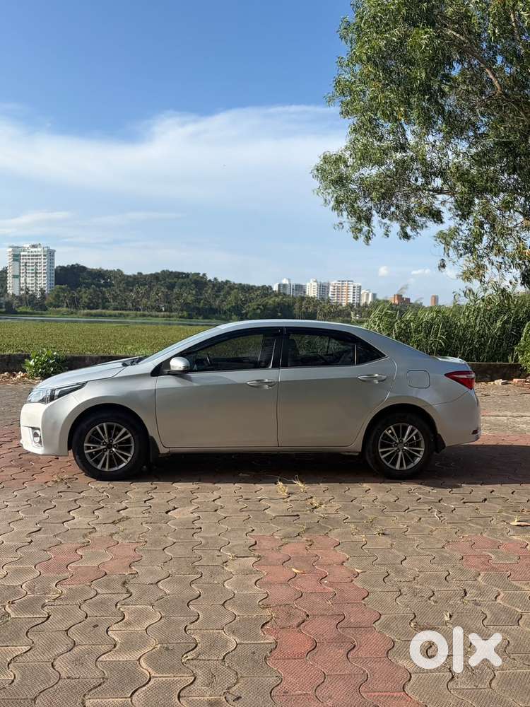 Toyota Corolla Altis 1.8 Vl, 2014, Petrol