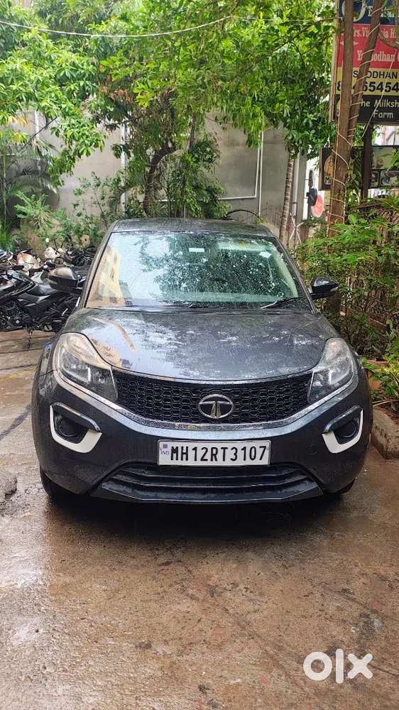 (direct Owner)nexon Petrol Brand New Tyres, Battery & Recently Servic