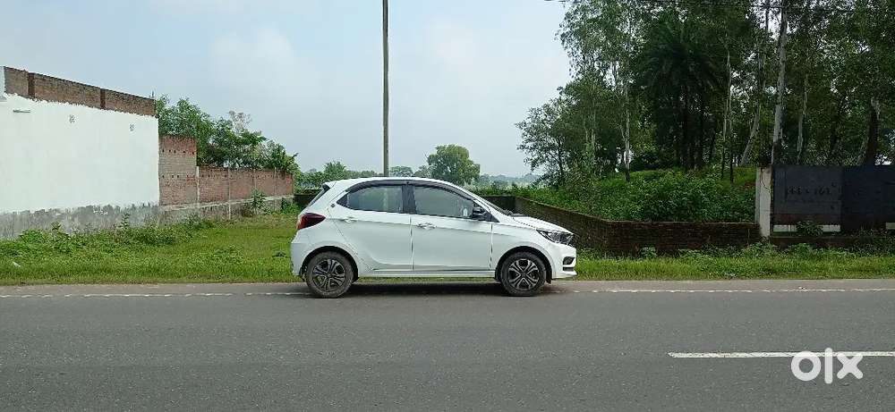 Tata Tiago 1.2  Revotron 2024