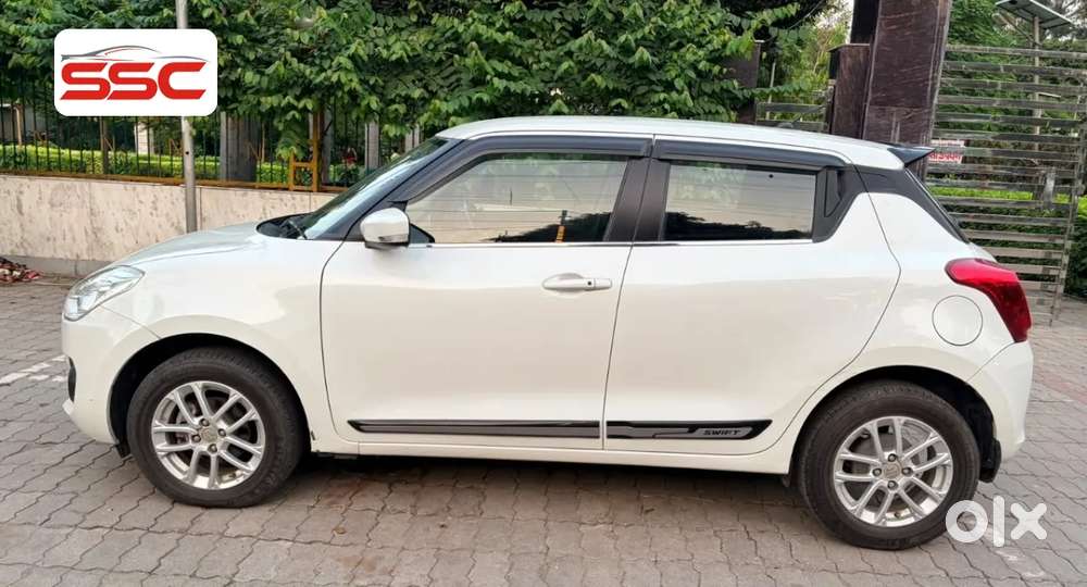 Maruti Suzuki Swift 1.3 Zxi, 2021, Petrol