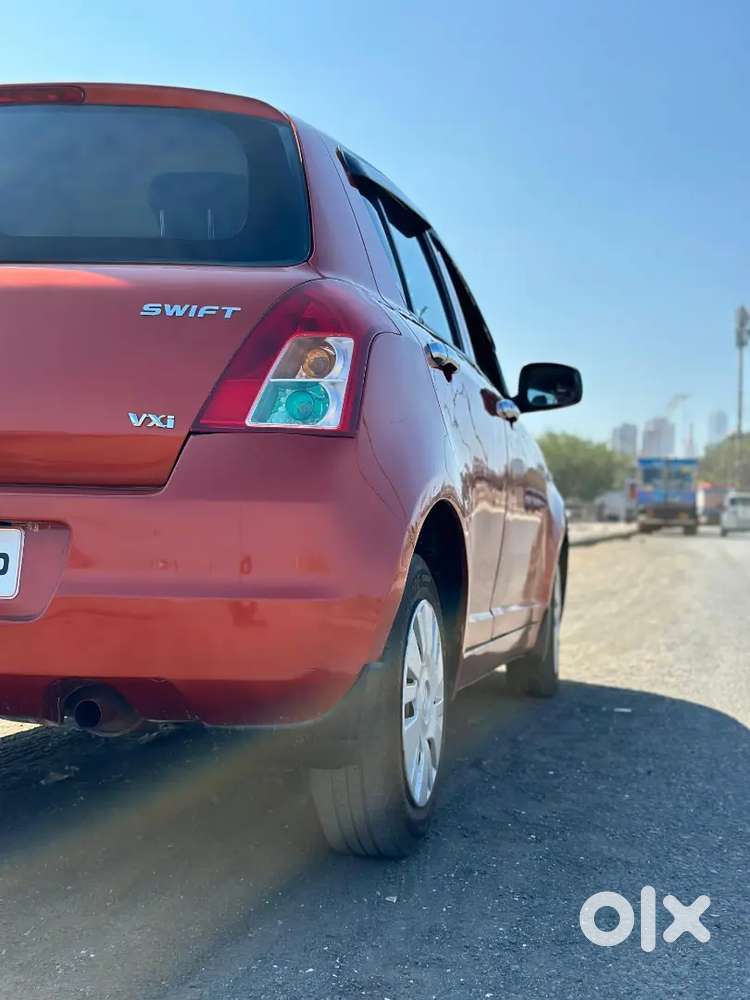 Super Tight And Clean Swift Vxi Hatchback Available For Sale.