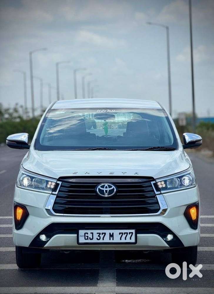 Toyota Innova Crysta 2.8 Zx Automatic 7 Str, 2023, Diesel