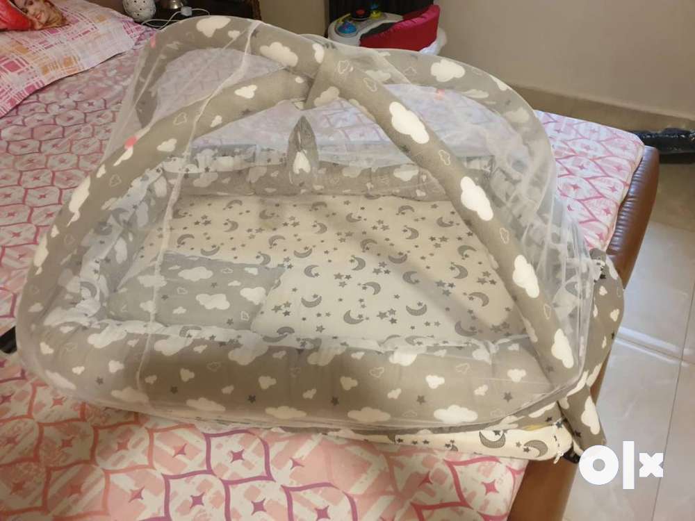 Used baby clearance cot