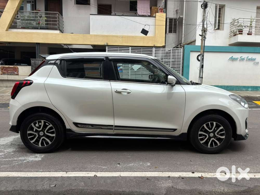 Maruti Suzuki Swift Vxi + Manual, 2021, Petrol