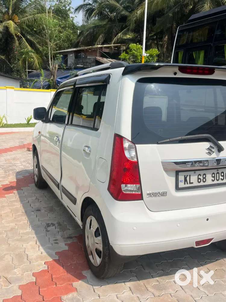 Maruti Suzuki Wagon R Flex Fuel 2017 Petrol Well Maintained