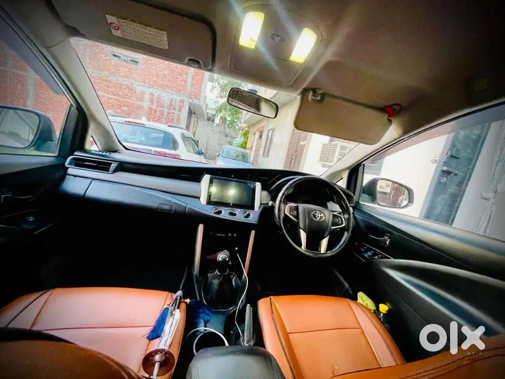 Toyota Innova Crysta 2017 Diesel 150000 Km Driven