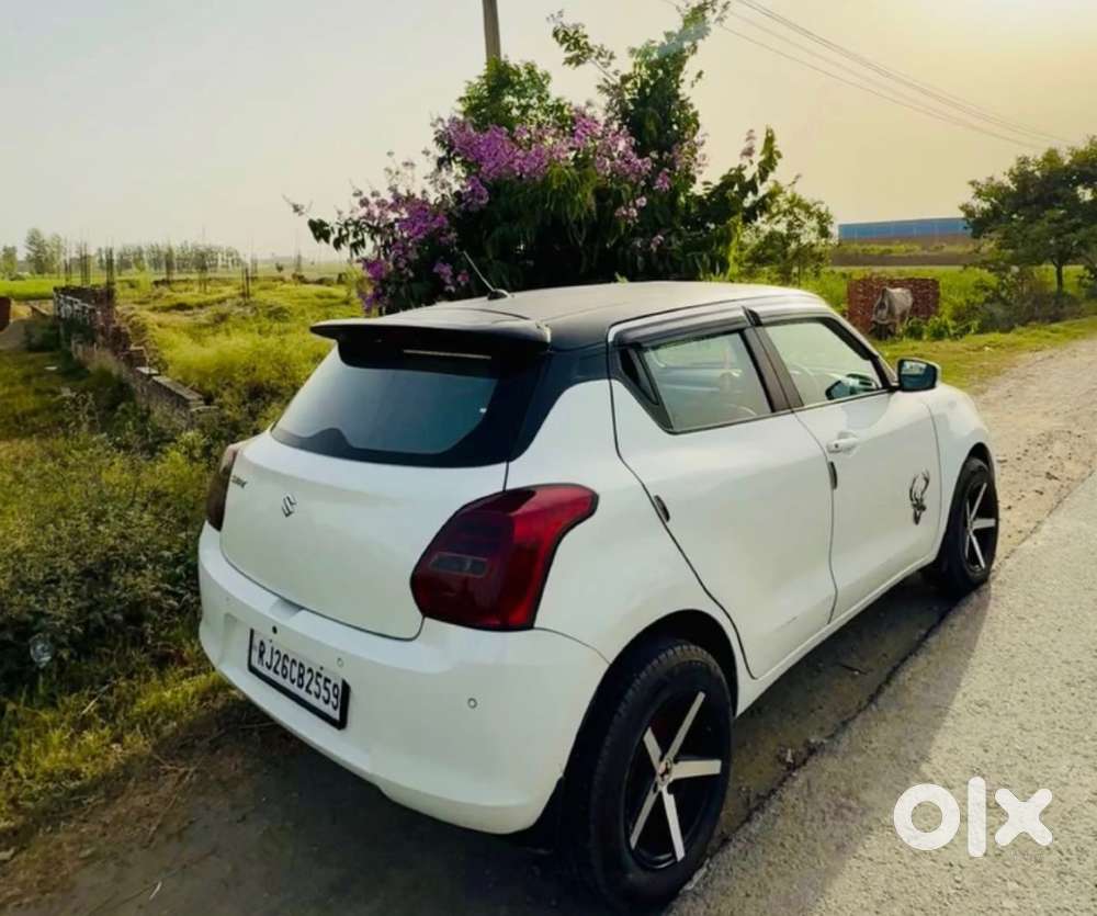 Maruti Swift Petrol 2023