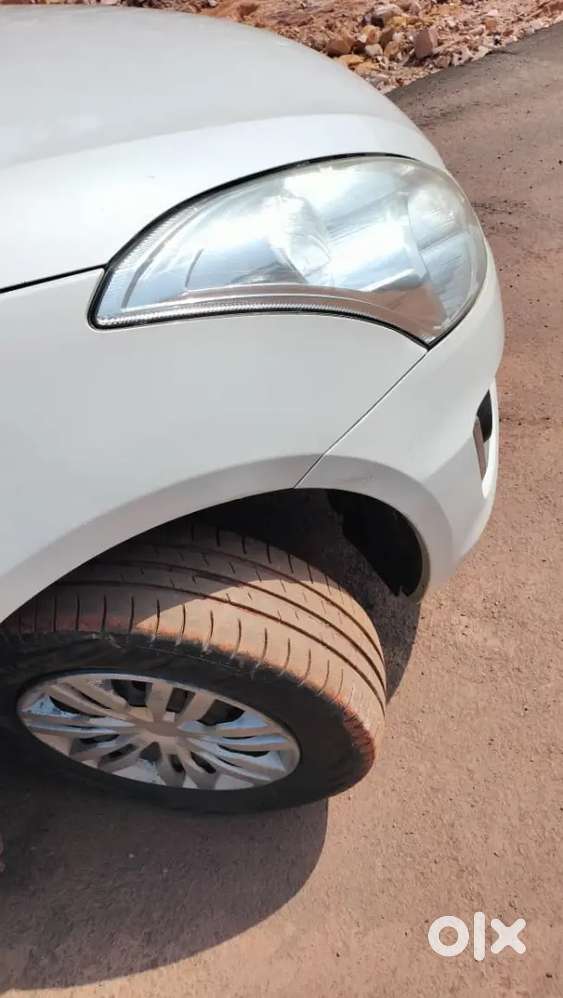 Maruti Suzuki Swift Vdi (2015)