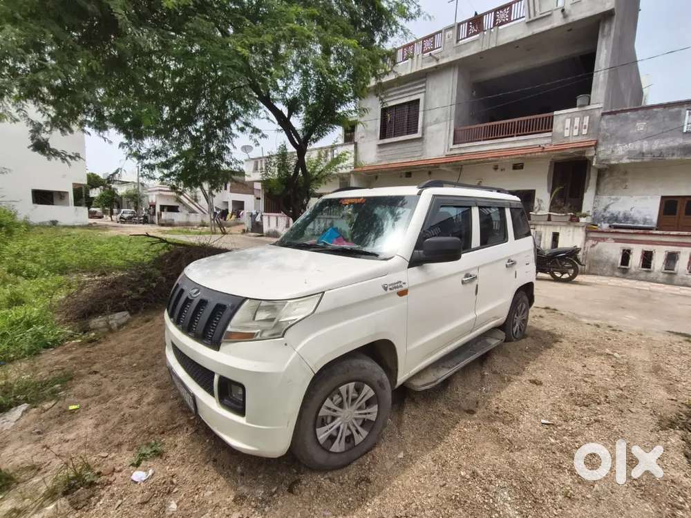 Mahindra Tuv 300 Plus 2018