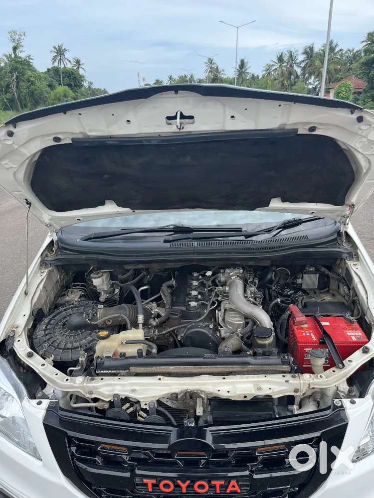 2015 Toyota Innova 2.5 V Intercooler ( Noc Rate)